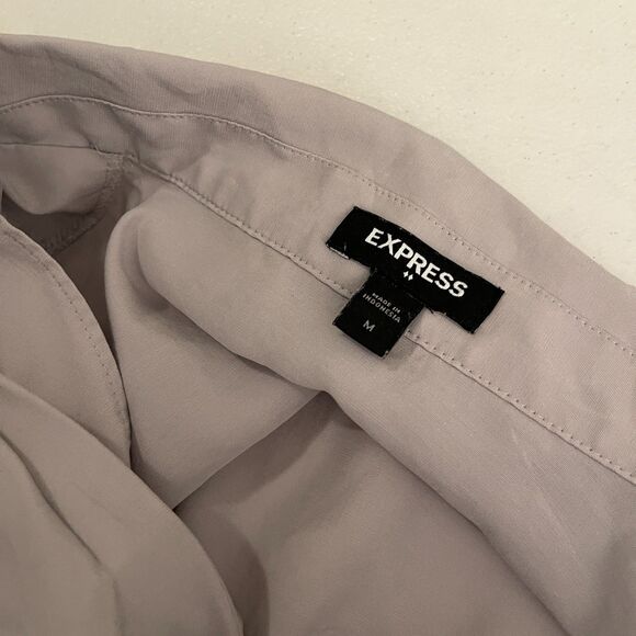 Express Blouse Women's Medium Gray Short Sleeve One Piece Button Up Preppy - Picture 7 of 10